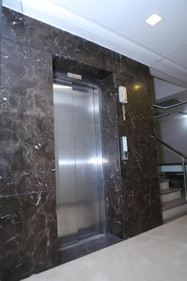 Nirvana Rooms Ґурґаон Екстер'єр фото