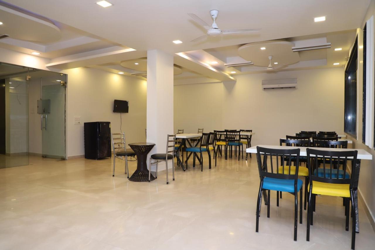 Nirvana Rooms Ґурґаон Екстер'єр фото